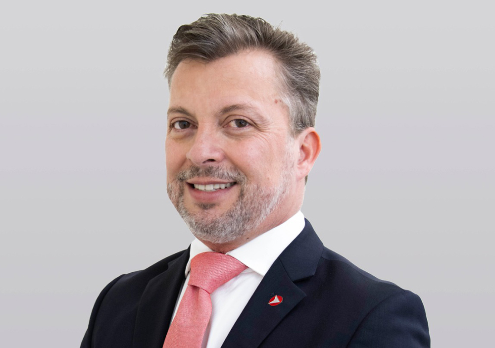 Ricardo Alvarez - General Manager